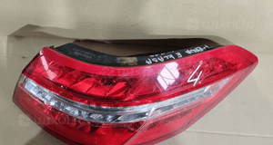 Lampa prawa tył tylna mercedes W212 sedan A2129060658 2