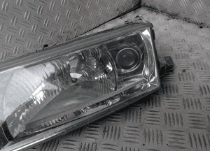 LAMPA LEWY PRZÓD 1U1941015L SKODA OCTAVIA I LIFT 2