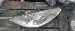 Przod przednia lampa lewa peugeot 307 1