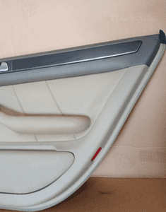Boczek tapicerka prawy tył tylna prawa Audi A6 C5 sedan 5