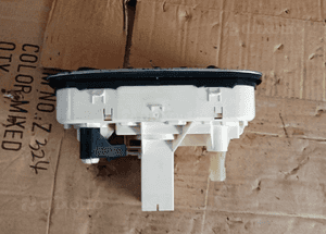Panel nawiewu klimatyzacji klimy Opel Tigra B II 4