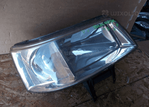 Lampa przednia prawa vw transporter T5  2003r - 2009r 3
