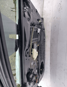 Audi A6 C7 drzwi prawe przód przednie kompletne 10