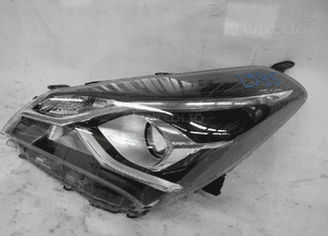 Toyota yaris iii lift lampa przednia lewa 2