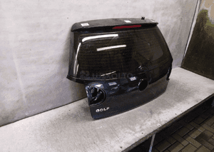 / KLAPA TYŁ TYLNA BAGAŻNIKA DO VW VOLKSWAGEN GOLF V 5 LC9Z CZARNA 3