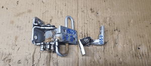 Zawias zawiasy drzwi lewy przód para Audi A8 D3 4E0831411A 1