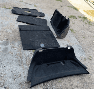 MERCEDES S 221 tapicerka bagażnika dywan boczek 1