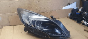 Lampa prawy przód przednia prawa Opel Zafira C UK 13399863 3