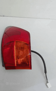 Lexus is ii 220D lampa tył tylna prawa 2