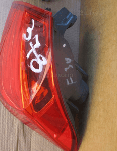 Lampa tył tylna prawa lewa bmw F30 w błotnik 5