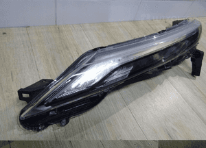 NISSAN JUKE F16 lamap lewa reflektory LED DRL 2