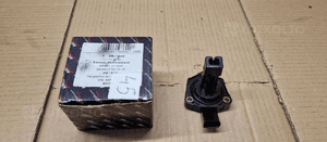 Czujnik poziomu oleju VW AUDI SEAT SKODA 2.0TDI 03C907660G 1