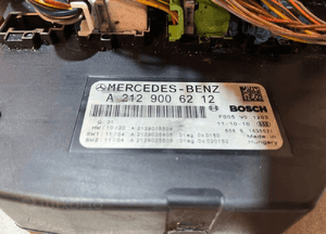 MERCEDES W212 MODUŁ SAM SKRZYNKA BEZPIECZNIKÓW BDB 4
