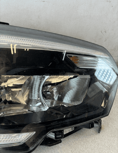 Lampa prawy przod renault master iv 4 260105567R 4