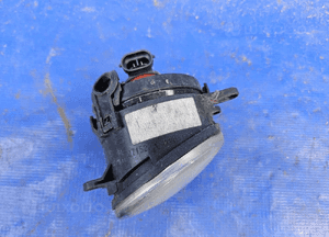 Toyota VERSO 09-12 halogen kosz kratka prawy 4