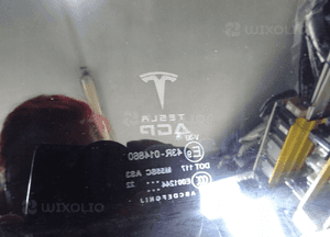 Szyba dachowa panorama tesla s lift 5