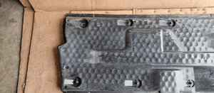 Osłona podwozia płyta prawa VW FOX 6Q0825202K 2