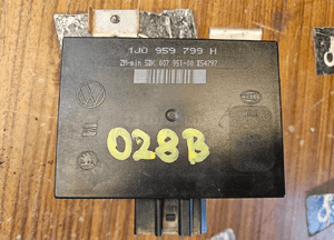 Moduł 1J0959799H Sterownik Komputer Komfortu VW Golf IV 4 Bora Passat B5 Skoda Seat 2