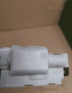 Zamek klapy bagażnika renault scenic ii 8200075240 3