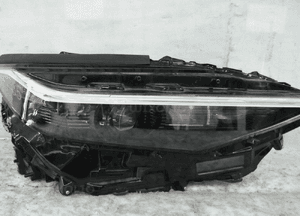 Toyota BZ4X full led lampa przednia prawa 5