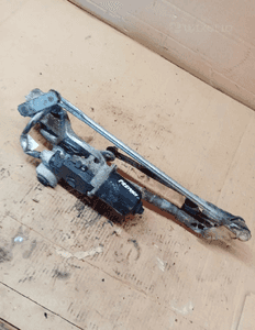 Mechanizm wycieraczek przód przedni Mazda Premacy 849200-7121 1