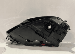 Audi A6 C7 4G0941005A Lampa przednia xenon L 12727 7