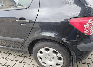 Peugeot 307 HB 5D  błotnik tył tylny prawa 2
