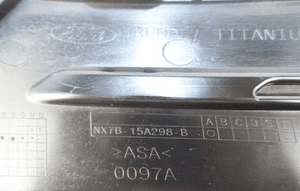 Ford focus MK4 titanium lift 2021- atrapa kratka zderzaka prawy przód 6