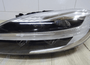 LAMPA lewa przód  VOLVO V40 II 31420447 3