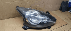 Lampa prawy przód przednia prawa Toyota Aygo 81110-0H010 5