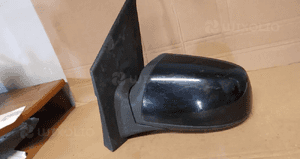Lusterko lewe 7 pin ford fiesta vi D2 czarny 1