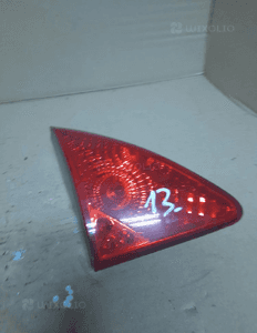 Lampa lewy tył w klapę peugeot 3008 nr 9683461080 2