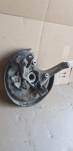 Zwrotnica piasta prawy tył tylna prawa Audi A8 D3 4.2 TDI 5