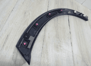 Listwa błotnika prawa tył tylna audi Q8 4M8 s-line 4M8853818D llu 7