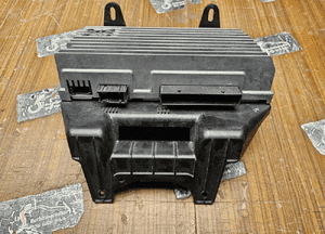 Wzmacniacz 8T0035223AK Bang & Olufsen Głosników Subwoofer Radio Ampli tuner AUDI A4 B8 A5 Q5 2