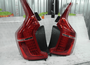 Volvo XC90 ii praktycznie nowa z 2024 europa idealna lampa tylna prawa 1