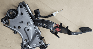 Toyota Corolla Verso pedał sprzęgła 3