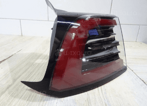 Tesla model  3 LAMPA LEWA tył TYLNA 1077397 3