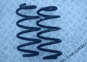 SPREZYNY TYL TYLNE KOMPLET NISSAN JUKE