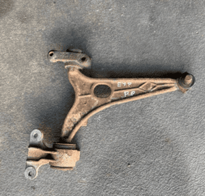 PEUGEOT expert jumpy scudo wahacz przedni dolny 2008 PRAWY