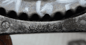 Osłona wału czujnik vw golf 1.6 tdi crk 04L103173A 2