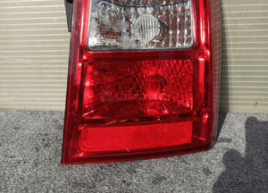 Kia carens iii lampa tył tylna prawa oryginał 2