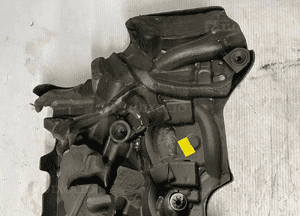 Obudowa pokrywa silnika zafira c insignia a 2.0 cdti B20DTH 170KM 55581203 5