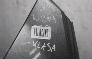 Błotnik przedni lewy MERCEDES C-KLASA W204 '2012 3