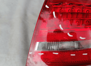 Lampa prawa prawy tył Audi A4 B8 8K9945096B 3