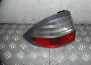 Lampa tył lewa w błotnik s max 2006 2010 2