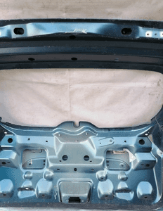 Klapa bagażnika Renault Captur 13