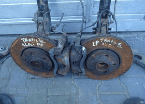 ZWROTNICA AMORTYZATOR VIVARO B TRAFIC III 5