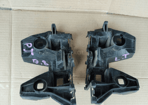 VW  Passat B8 slizg pod lampe tyl kombi prawy lewy 2