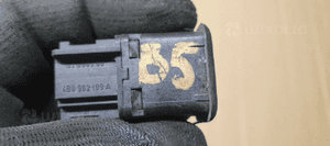 Przełącznik włącznik alarmu Audi A6 C5 4B0962109A 5